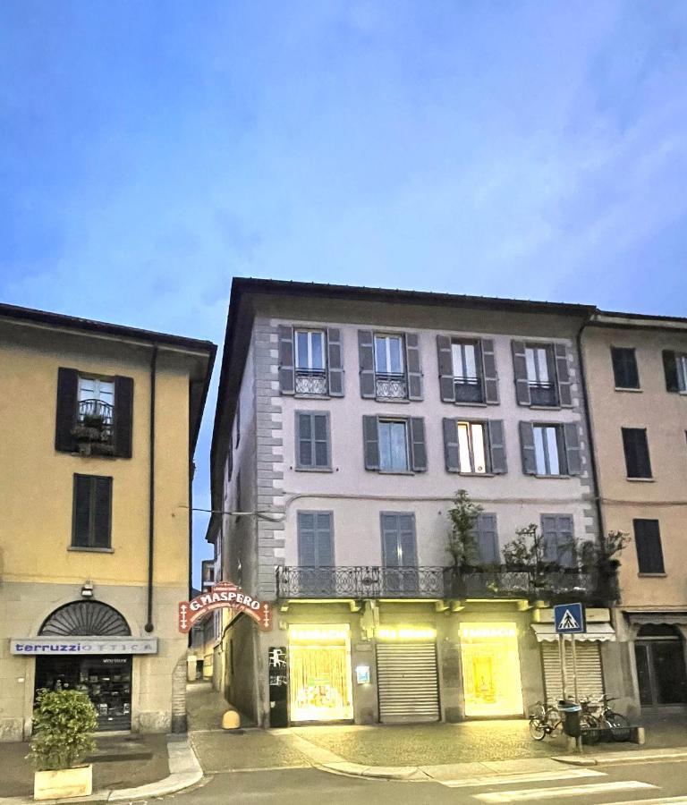 Portatorre Suite, A Charming Apartment In The Heart Of Como, Free Private Parking, Air Conditioning & More! Exterior photo