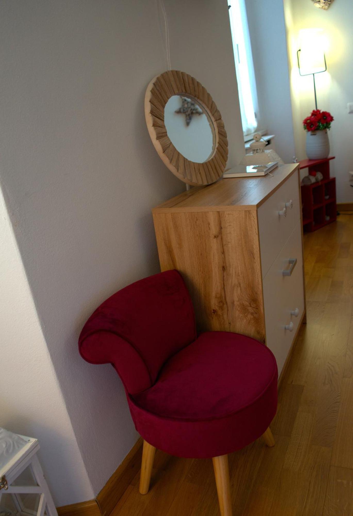 Portatorre Suite, A Charming Apartment In The Heart Of Como, Free Private Parking, Air Conditioning & More! Exterior photo